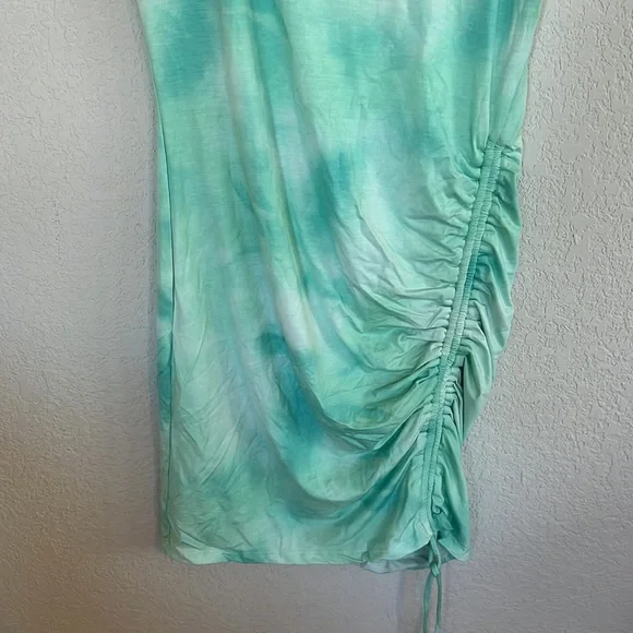 Lovers and friends Elijah Dress in Seafoam Tie Dye - Picture 7 of 13